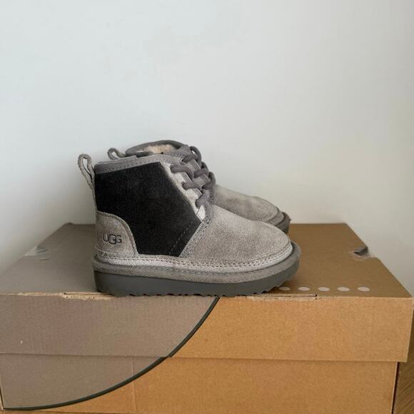 UGG Toddler Unisex Neumel II Zip Boots Gray Size 12 | eBay UGG Neumel II Grey Toddler Boots - SZ 7 C